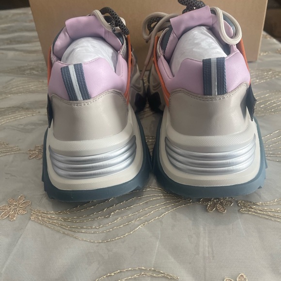 NWB Steve Madden women’s power chunky lace up running sneakers size 7 - Picture 6 of 15